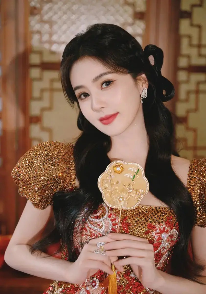 《夜王》与《繁花》一个调性，把低级商战，从饭店转移到了夜总会