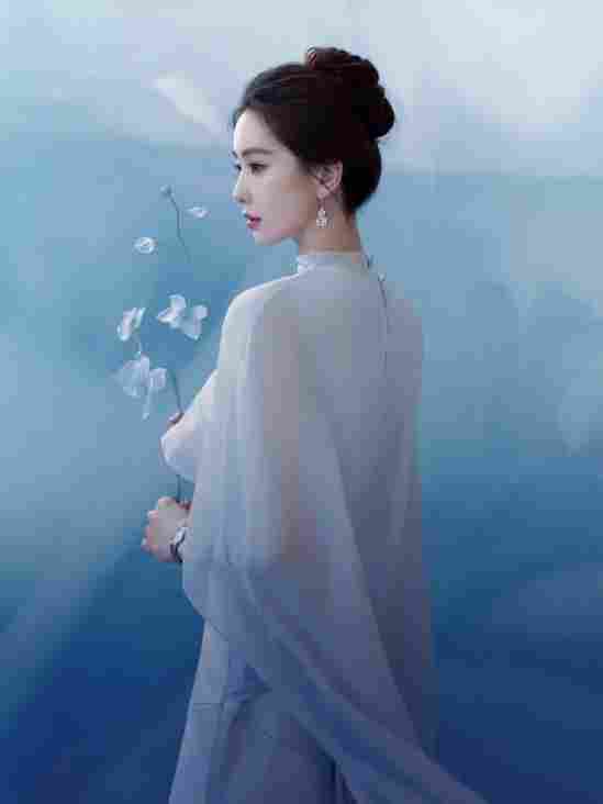 “高三学生请求迁移鸟巢”：时代的教育压在一个人身上，是很重的